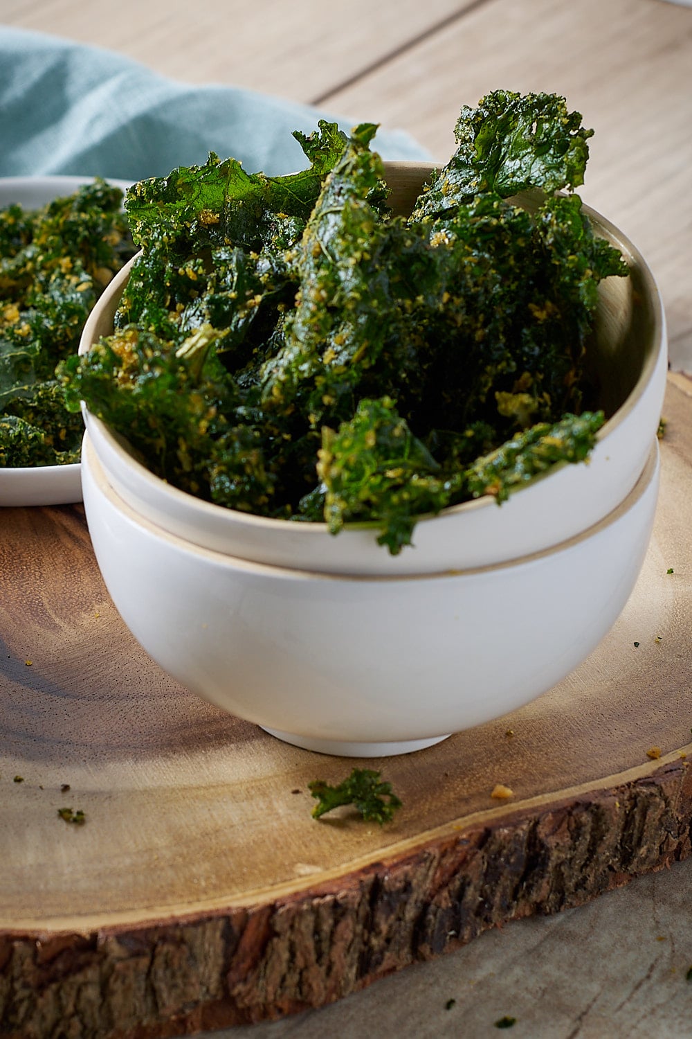 green goddess dehydrated kale chips