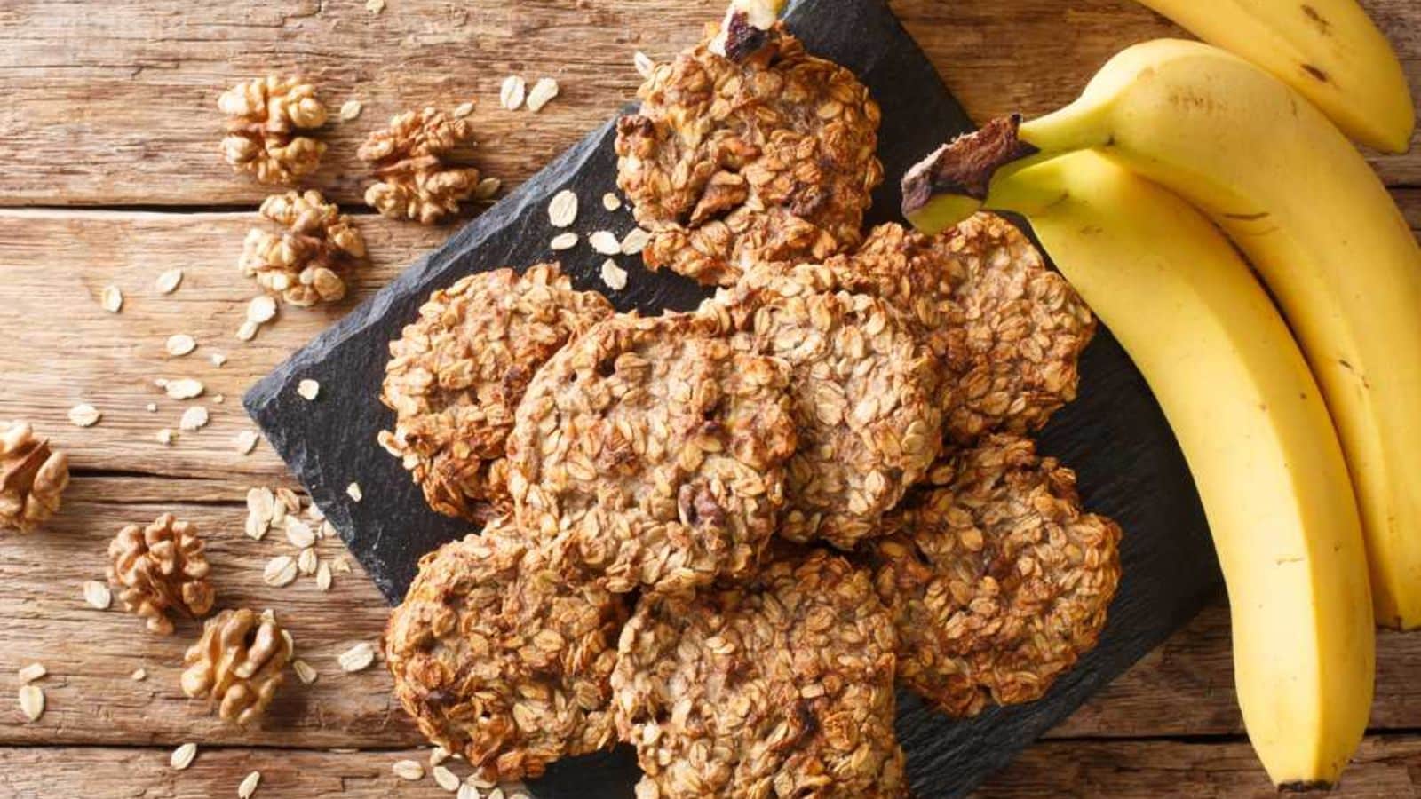 Banana Oatmeal Cookies by Corrie Cooks