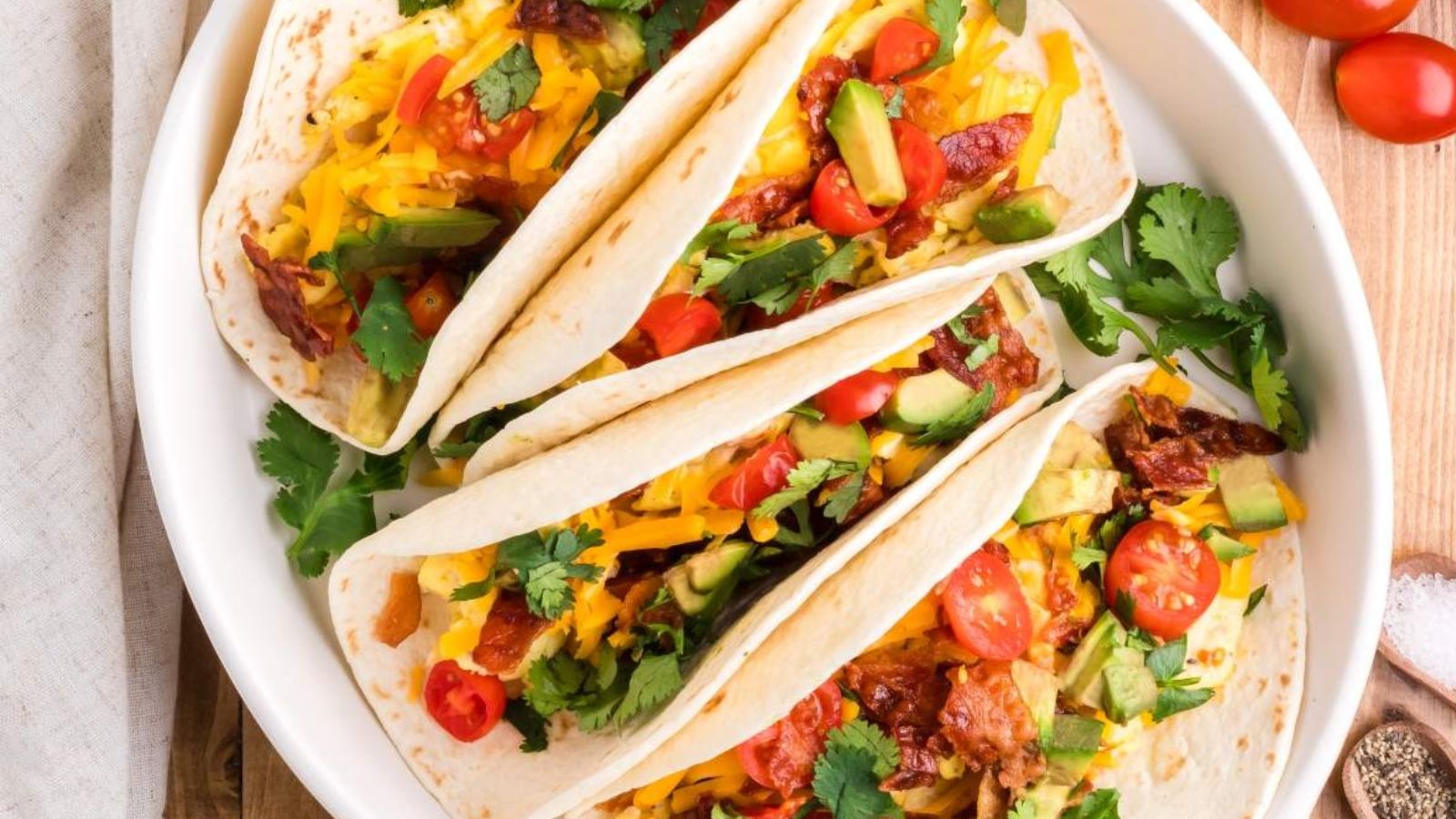 Breaking Taco News: 32 Taco Recipes That'll Make Your Mouth Water Breakfast Tacos by Xoxo Bella