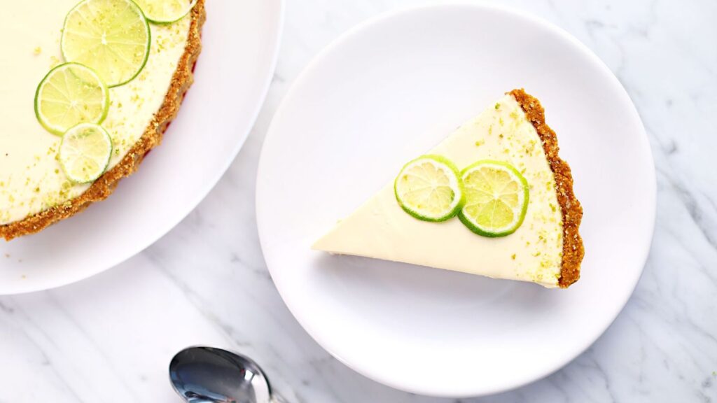 22 Summer Recipes That Are Breaking the Internet No Bake Key Lime Pie Cheesecake by Like Hot Keto