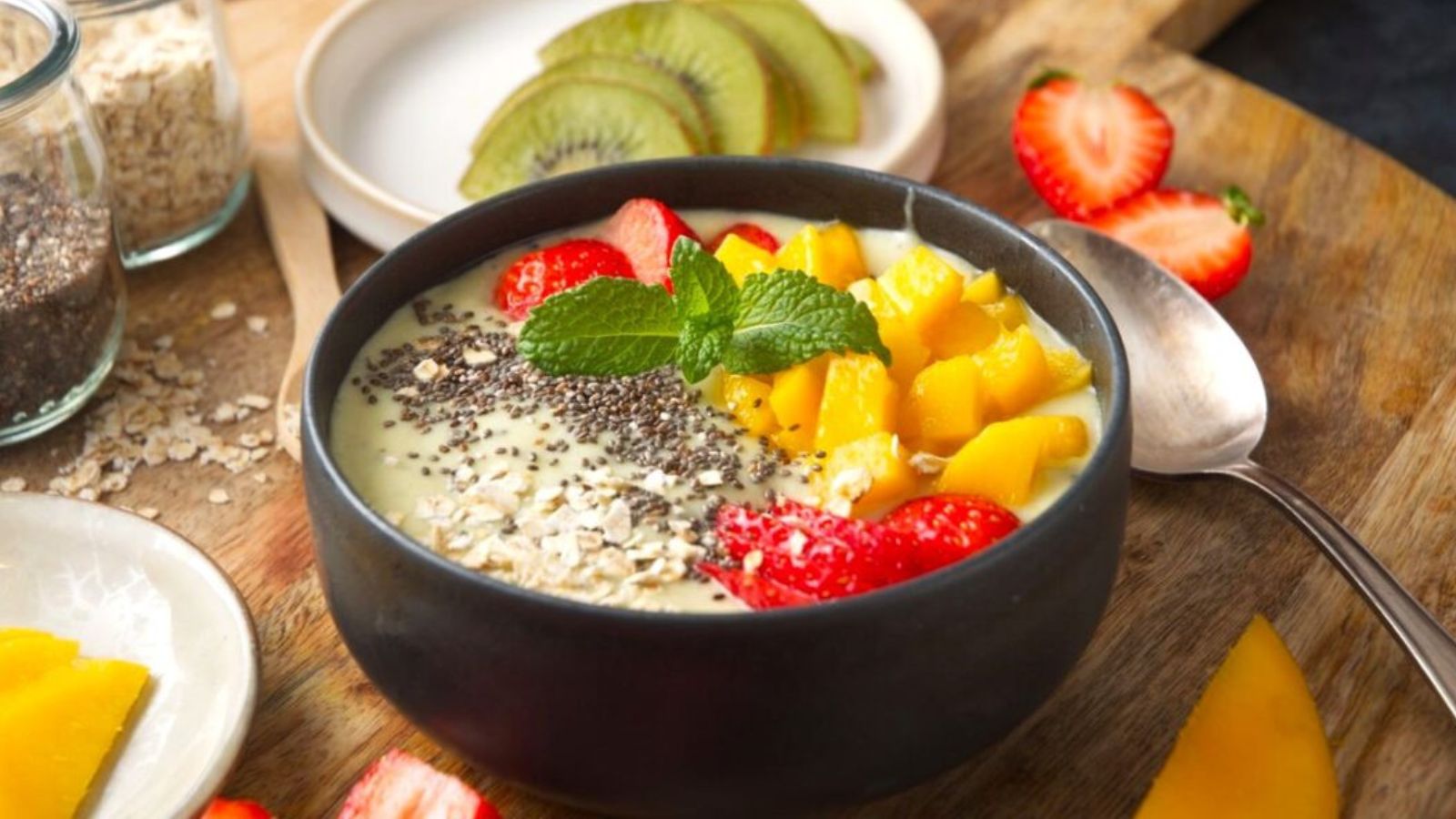 Too Pretty to Eat? 15 Vibrant Smoothie Bowls Smoothie Bowl by So Smoothie Recipes