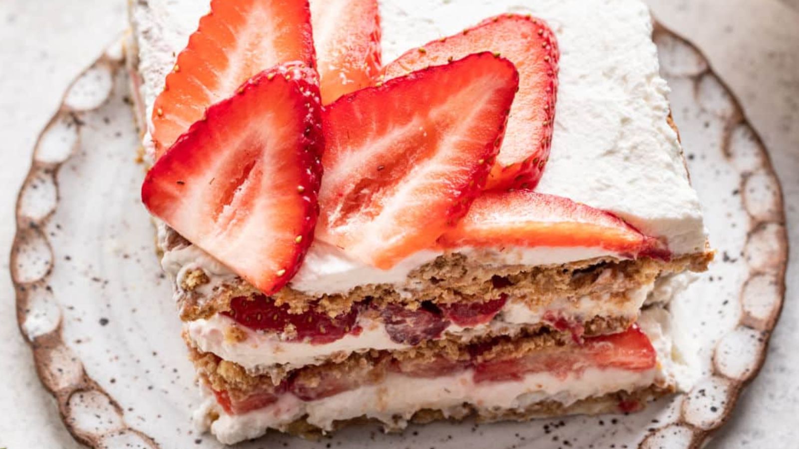 14 Icebox Cakes That'll Give You The Chills (In a Good Way) Strawberry Icebox Cake by I Heart Eating