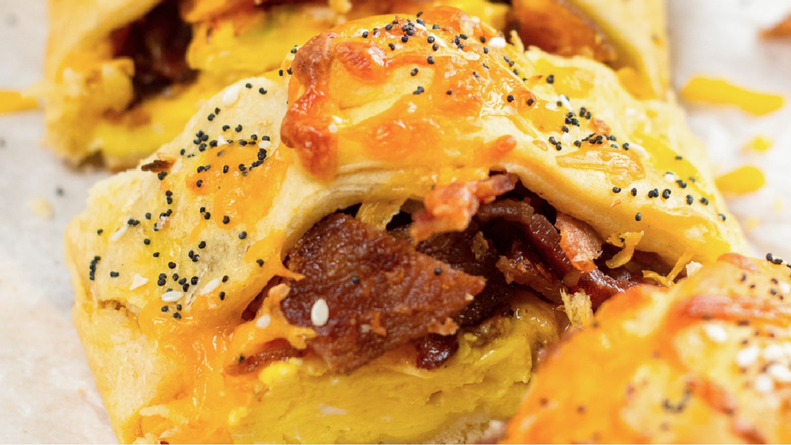 Snooze Button Specials: 21 Breakfasts 30 Minutes Or Less Easy Breakfast Braid (With Crescent Rolls) by On My Kids Plate