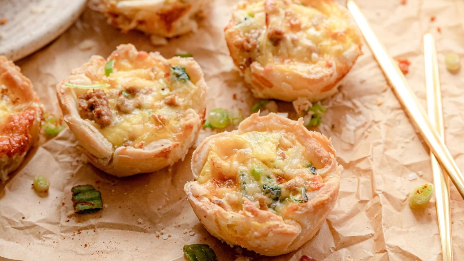 Havarti Spinach Mini Quiches with Honeysuckle White Ground Turkey by White Kitchen Red Wine