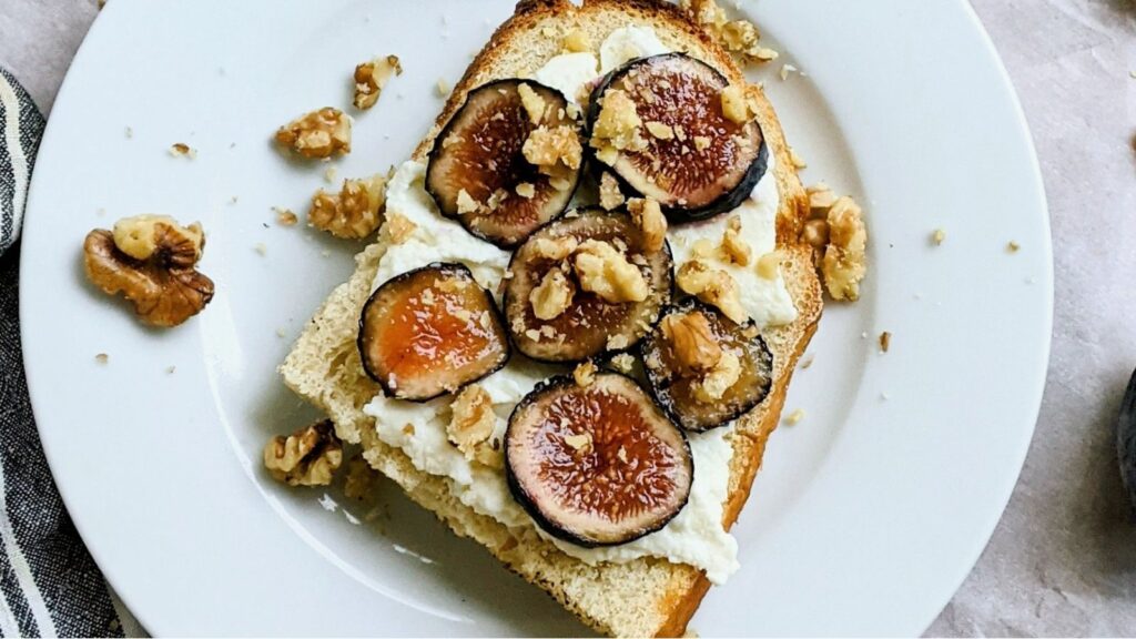 Snooze Button Specials: 21 Breakfasts 30 Minutes Or Less Salted Fig and Honey Ricotta Toast Recipe by The Herbeevore