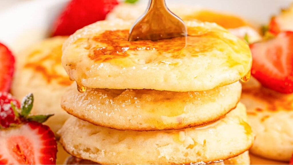 Snooze Button Specials: 21 Breakfasts 30 Minutes Or Less Silver Dollar Pancakes (Mini Pancakes!) by On My Kids Plate