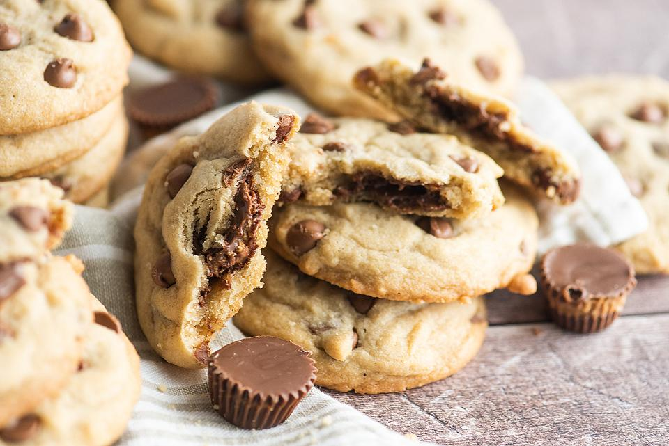 Double Trouble: 22 Stuffed Cookies Chocolate Chip Reese’s Peanut Butter Cup Stuffed Cookies by Xoxo Bella